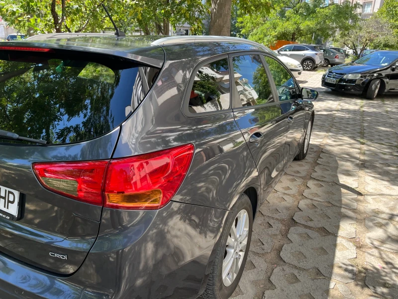 Kia Ceed SW 1.6 CRDI 16V 115кс, снимка 9 - Автомобили и джипове - 53034876