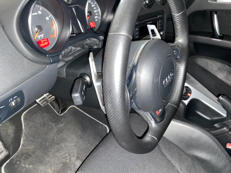 Audi Tt, снимка 8 - Автомобили и джипове - 52339288