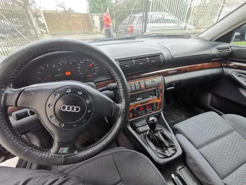 Audi A4 Avant 1.8TQ, снимка 11 - Автомобили и джипове - 52369671