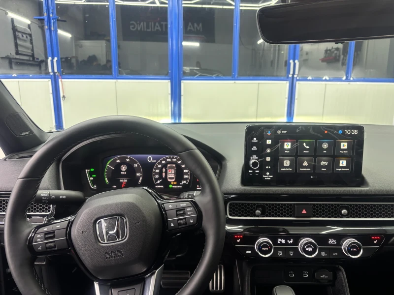Honda Civic 2.0 Hybrid Sport Touring, снимка 11 - Автомобили и джипове - 52484498