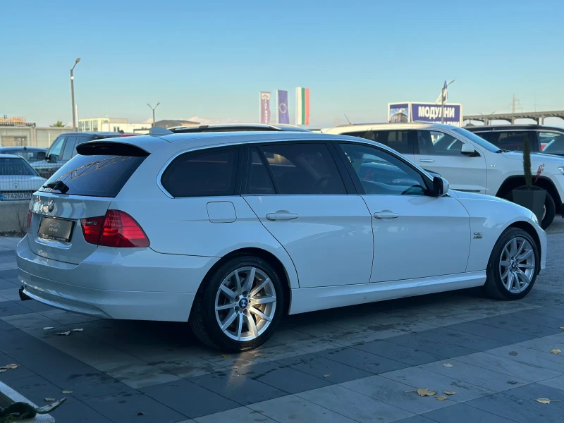 BMW 330 * xDrive* Facelift* 245к.с.* , снимка 5 - Автомобили и джипове - 52541940