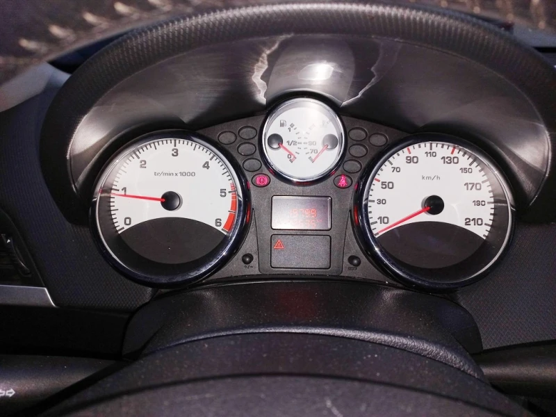Peugeot 207 1.6D, снимка 5 - Автомобили и джипове - 52671495