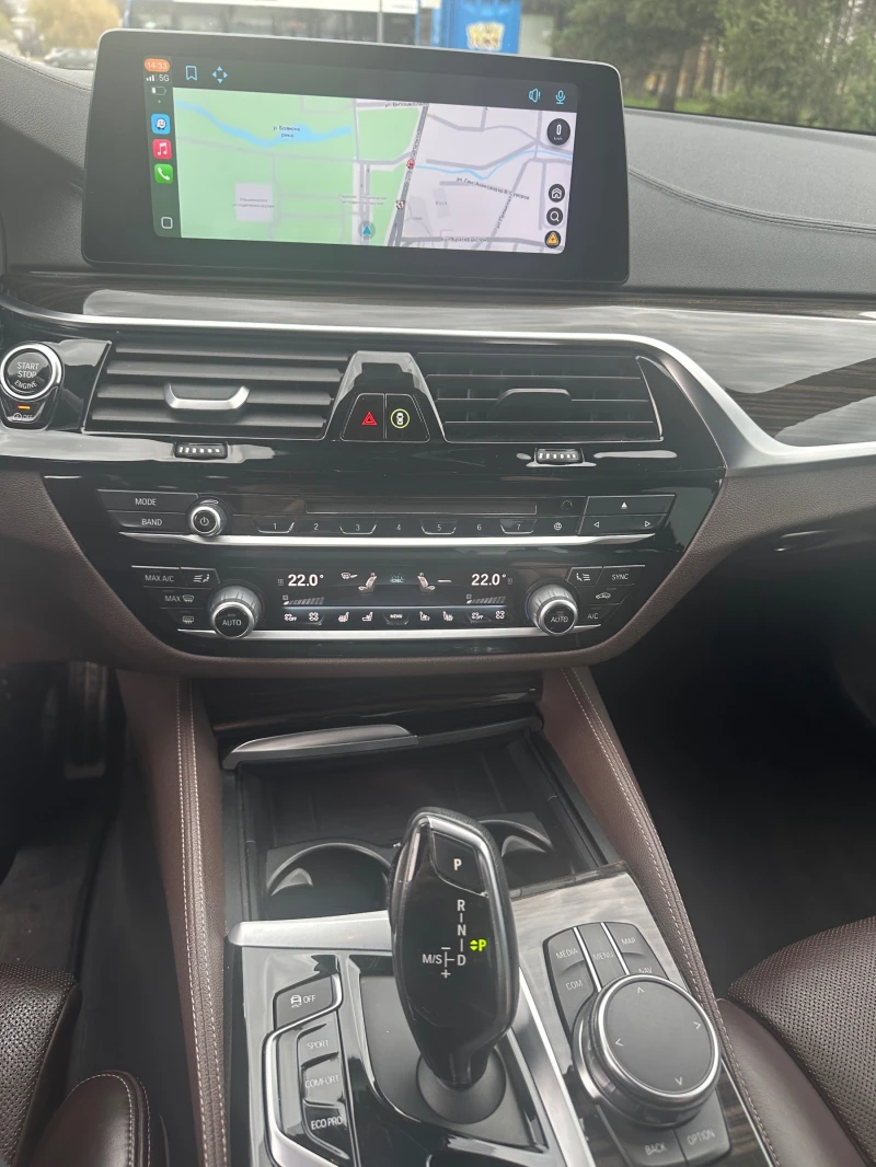 BMW 540 XDRIVE, снимка 15 - Автомобили и джипове - 52889647
