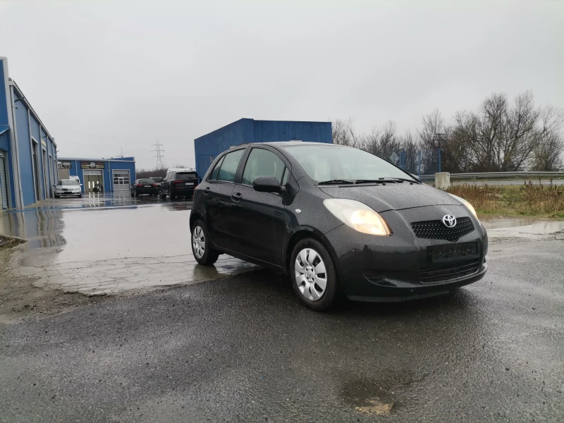 Toyota Yaris 1.3, снимка 2 - Автомобили и джипове - 53215113