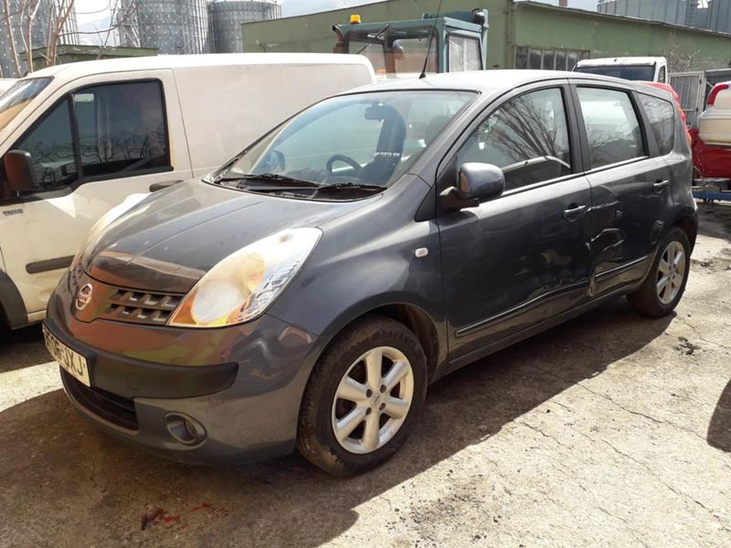 Nissan Note 1.6, снимка 2 - Автомобили и джипове - 35997515