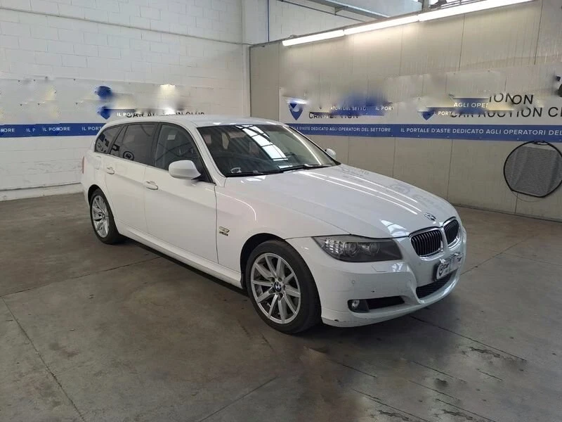 BMW 330 * xDrive* Facelift* 245к.с.*  - изображение 2