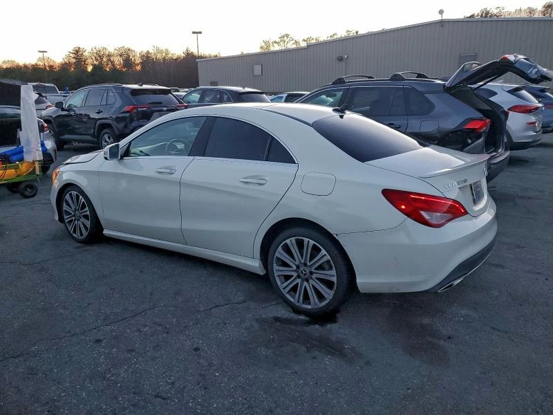 Mercedes-Benz CLA 250 2.0L 4 Front-wheel Drive, снимка 2 - Автомобили и джипове - 53048243