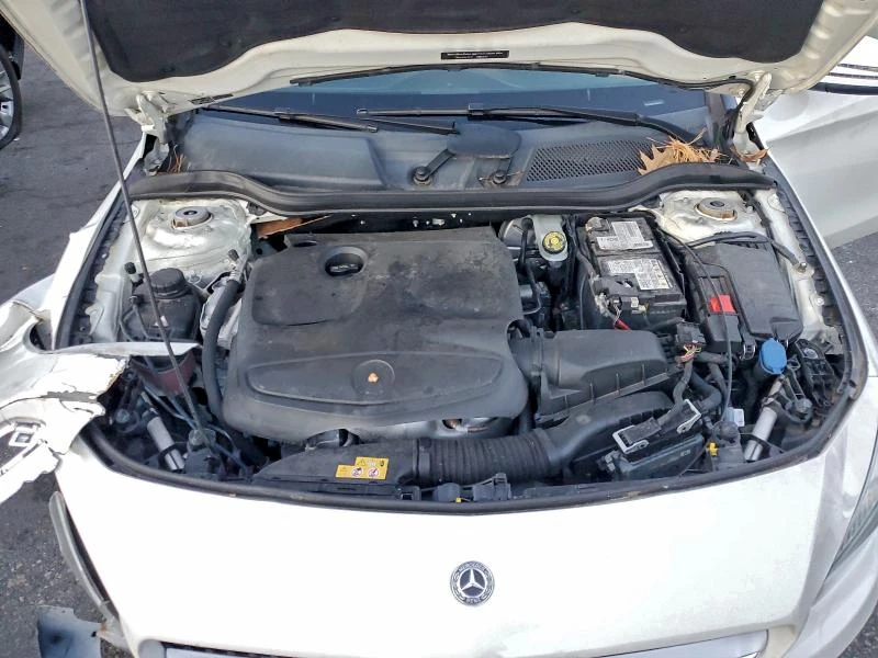 Mercedes-Benz CLA 250 2.0L 4 Front-wheel Drive, снимка 3 - Автомобили и джипове - 53048243