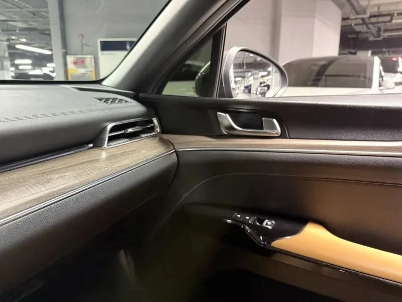 Kia K5, снимка 15 - Автомобили и джипове - 56740219