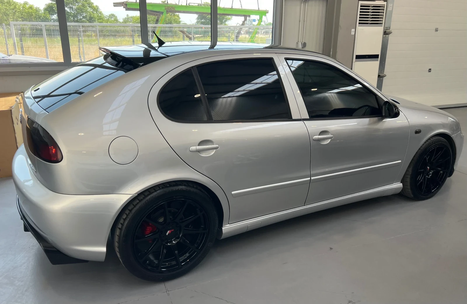 Seat Leon 1.9TDI FR - изображение 2
