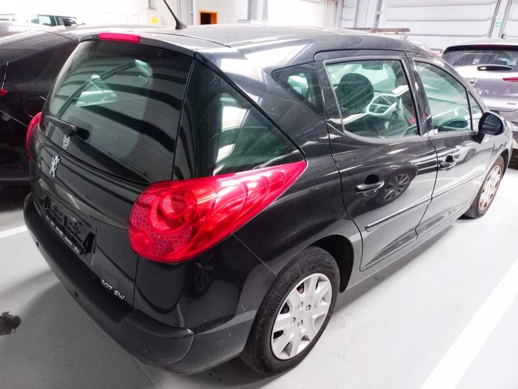 Peugeot 207 1.6D - изображение 2