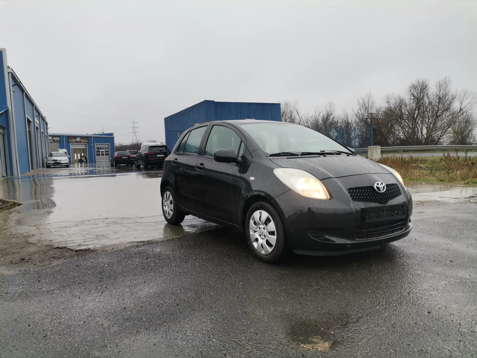 Toyota Yaris 1.3 | Mobile.bg � ����������� 2