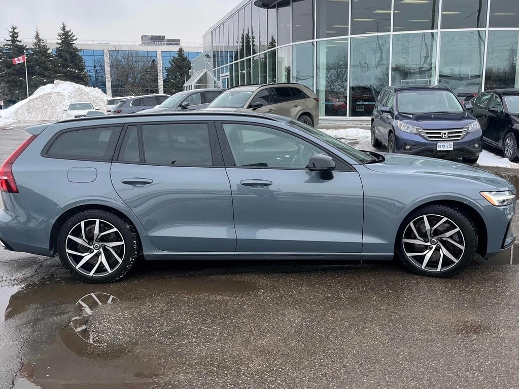 Volvo V60 R Design * CARFAX * ПАНОРАМА* ПОДГРЕВ* НАВИ  - изображение 3
