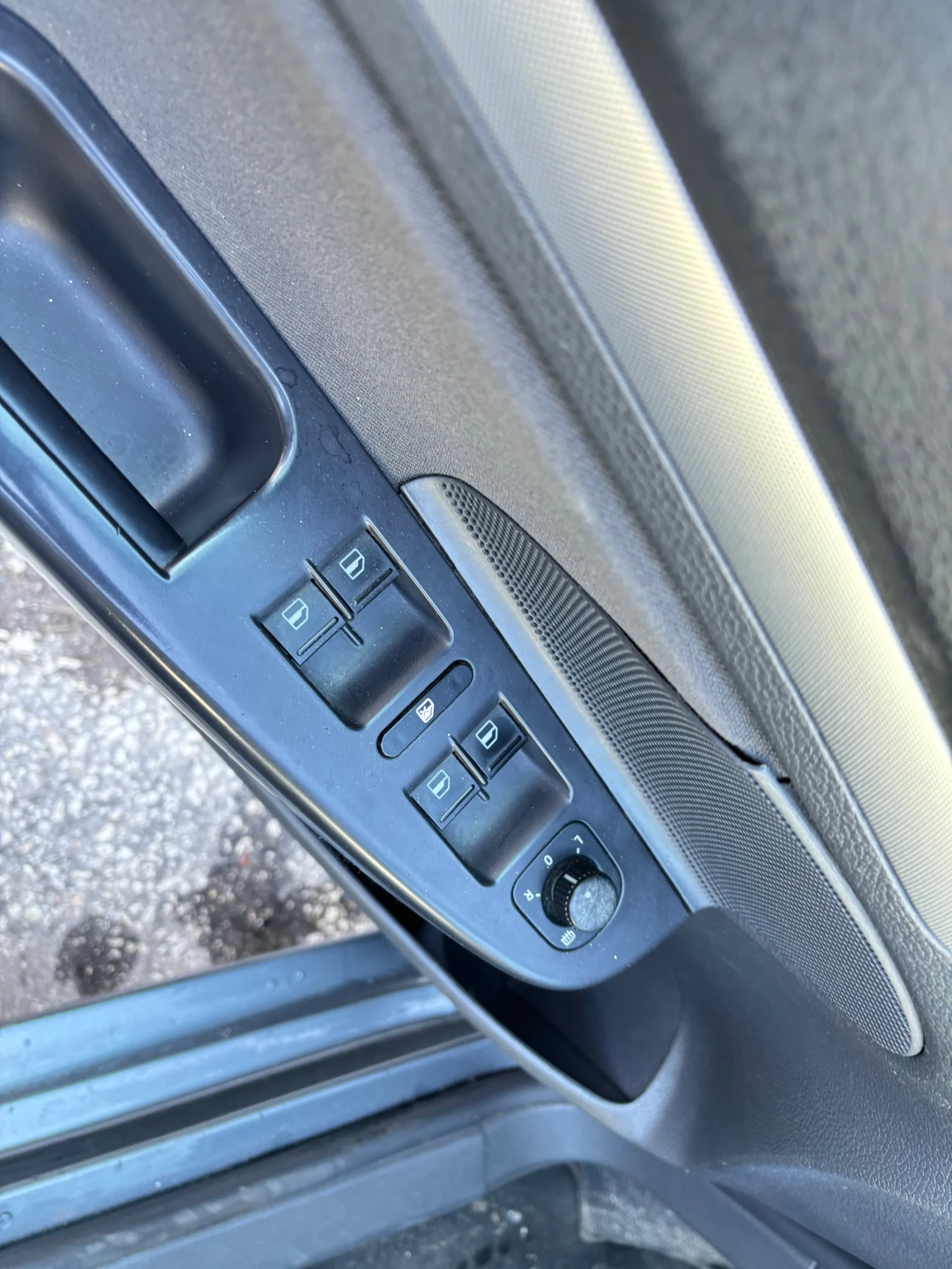 VW Golf Variant 2.0TDI  - изображение 10