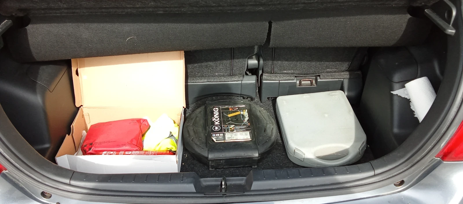 Toyota Yaris Toyota Yaris 1;3 VVTI, снимка 15 - Автомобили и джипове - 53851127