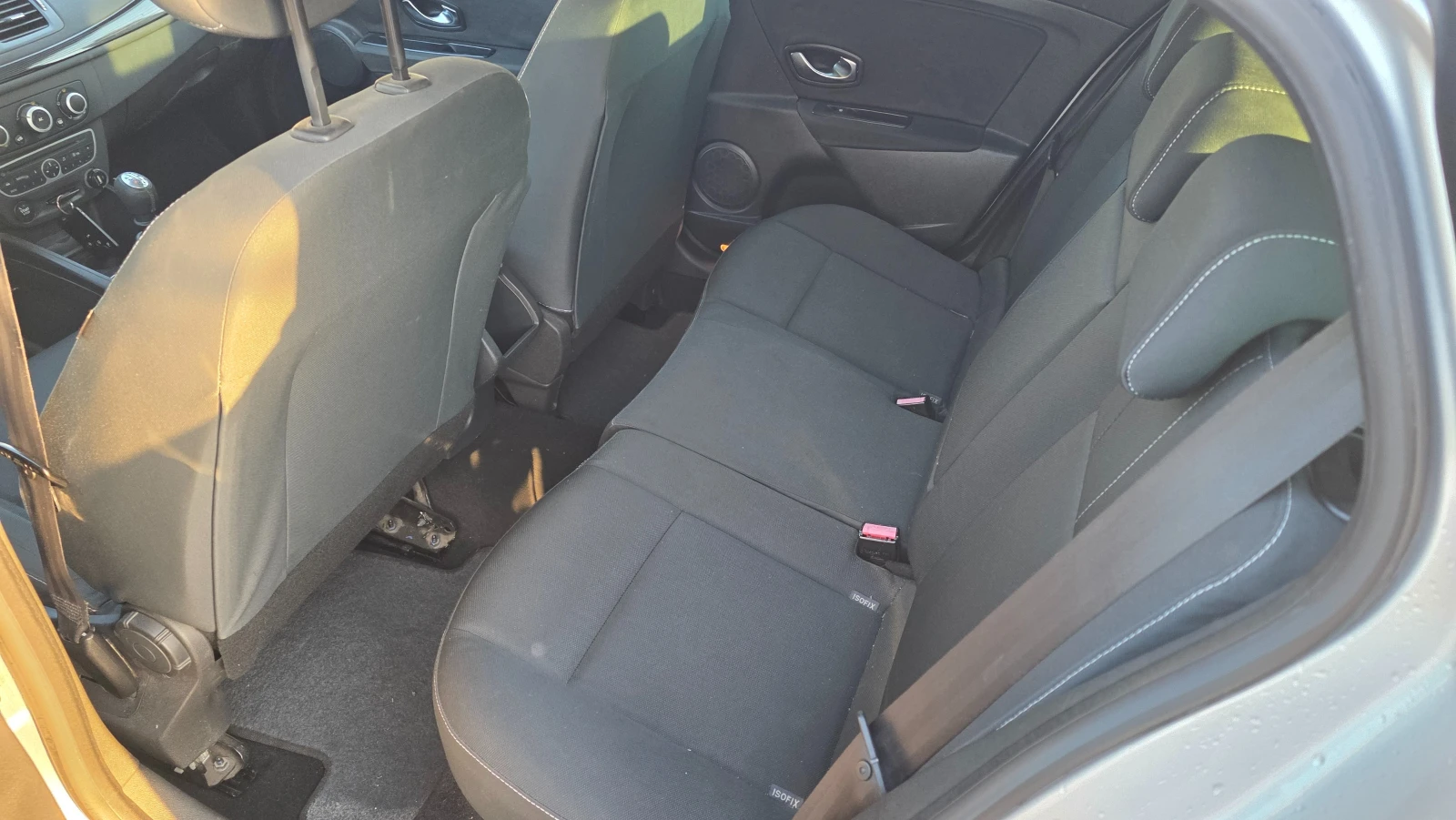 Renault Megane 1.5dci, снимка 8 - Автомобили и джипове - 53880617