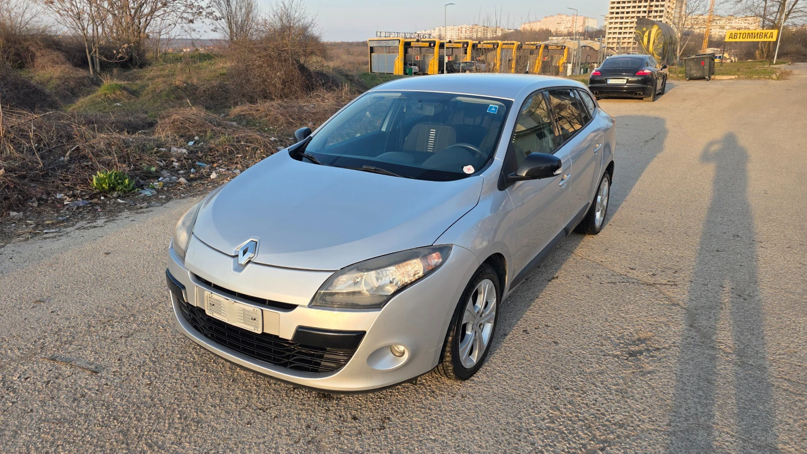 Renault Megane 1.5dci, снимка 11 - Автомобили и джипове - 53880617