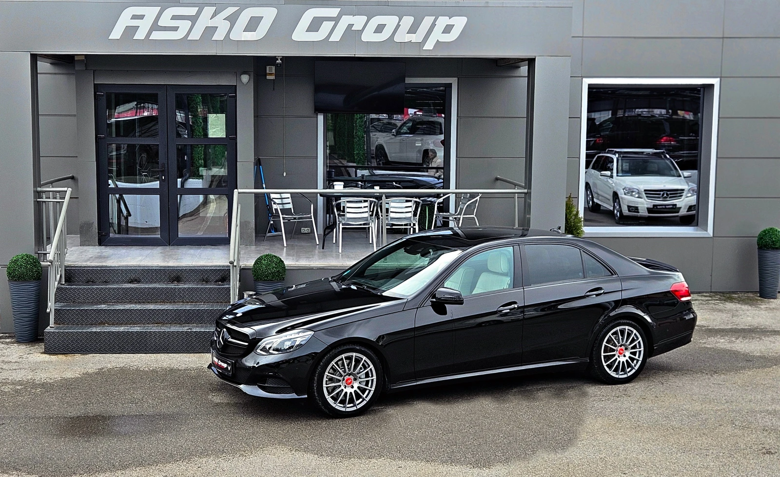 Mercedes-Benz E 400 AMG/GERMANY/DISTR/HARMAN/KARDON/ПОДГРЕВ/ОБДУХ/LIZI, снимка 17 - Автомобили и джипове - 53914393