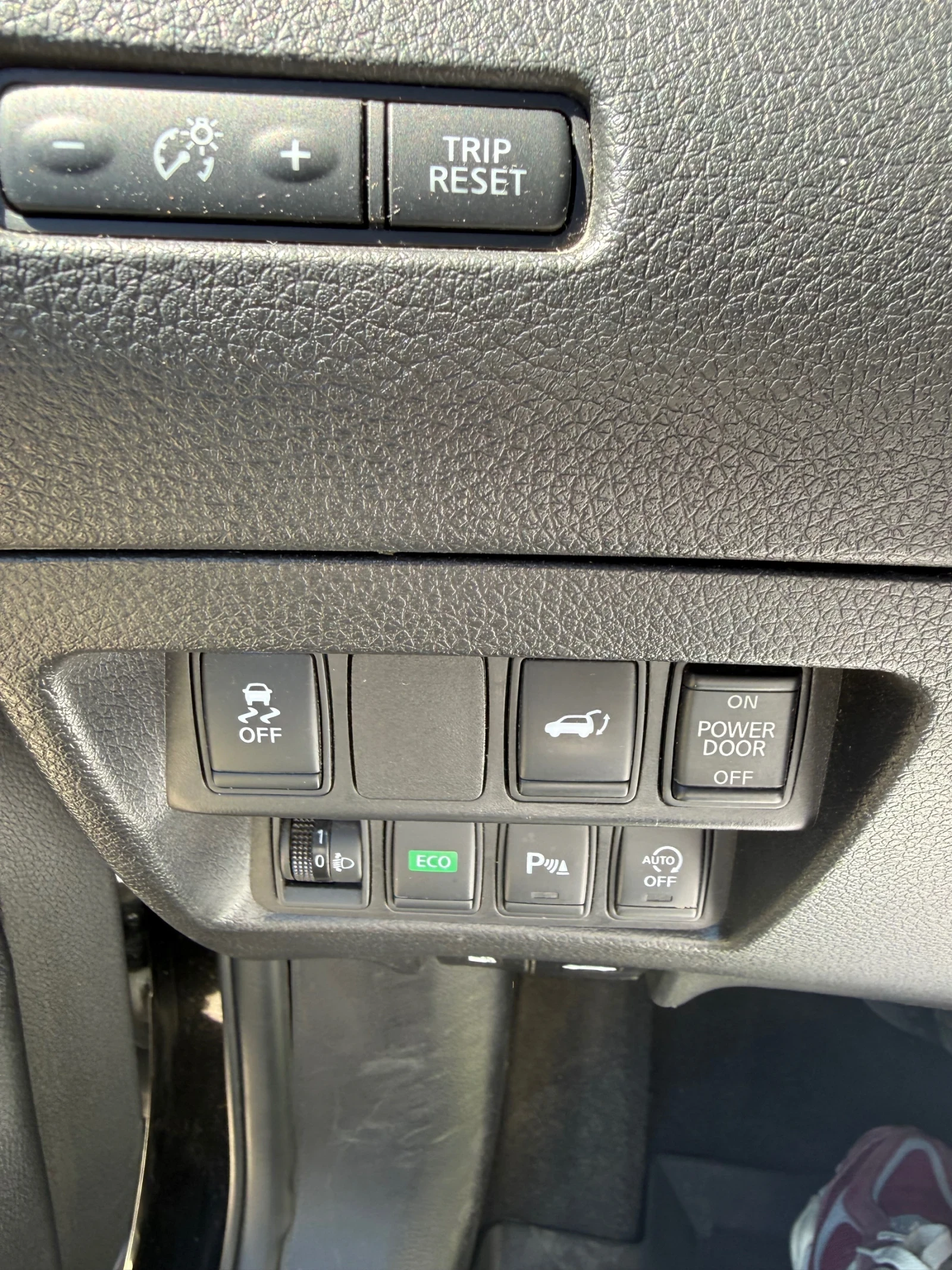 Nissan X-trail 2.0tdi 4x4 avtomatic N-Connecta | Mobile.bg � ����������� 17