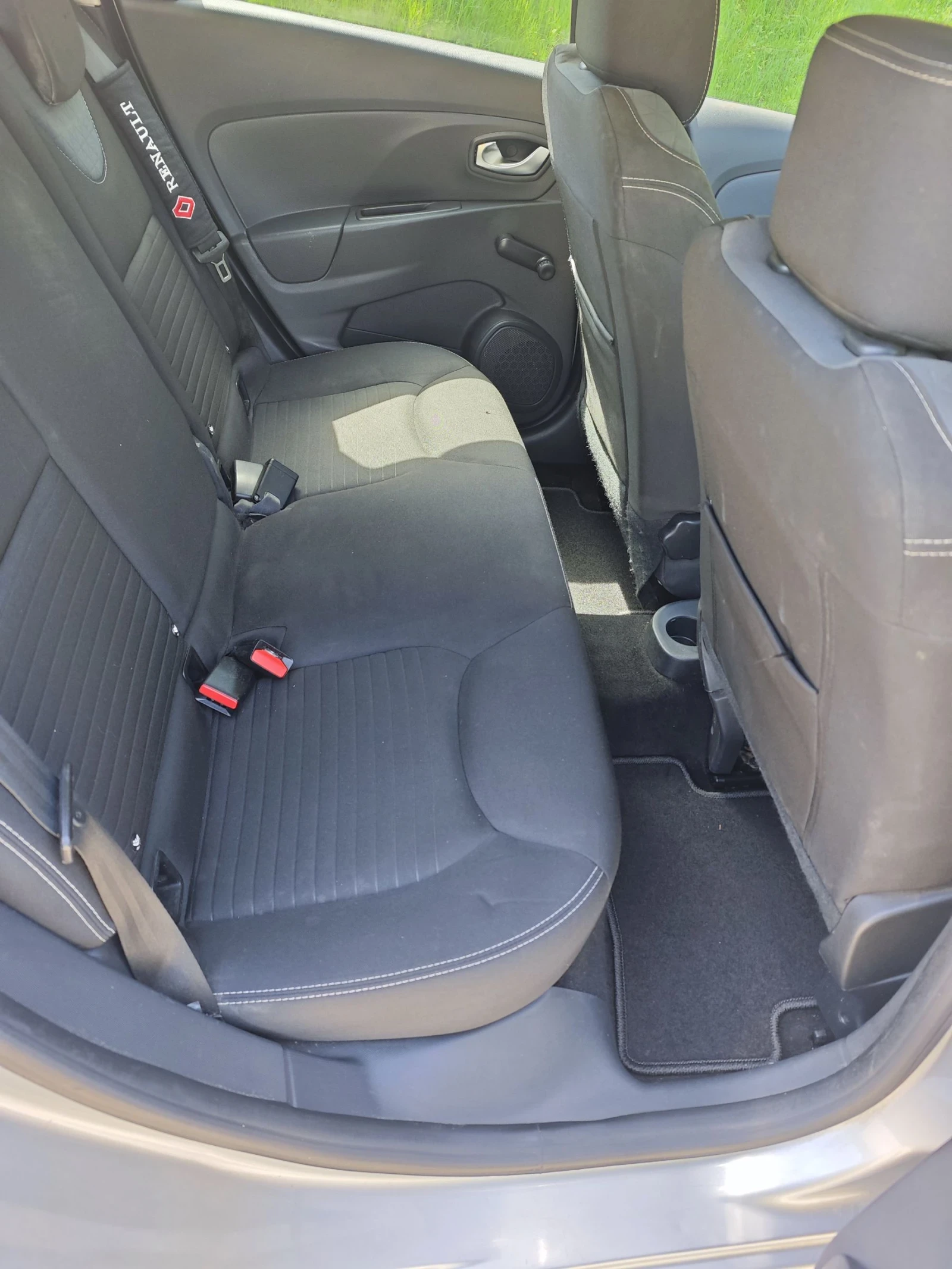 Renault Clio 1.5dci 90к.с., снимка 9 - Автомобили и джипове - 54348913