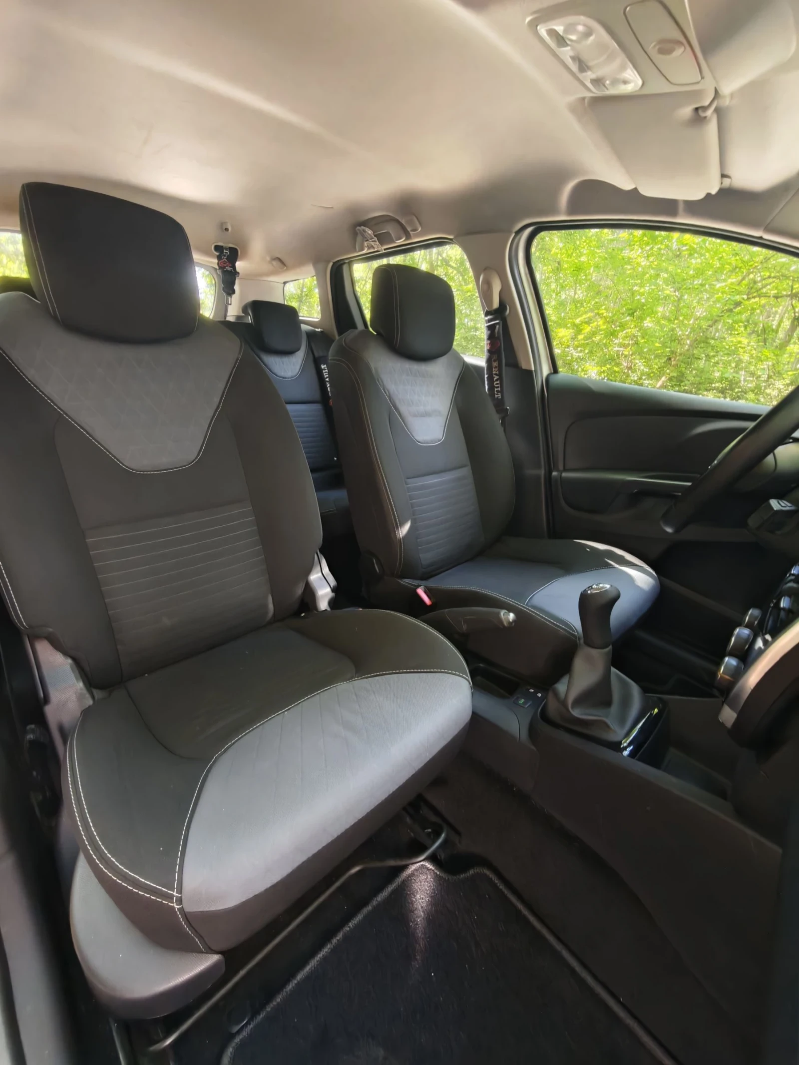 Renault Clio 1.5dci 90к.с. Grandtour На реални 109хил км! , снимка 9 - Автомобили и джипове - 54348913