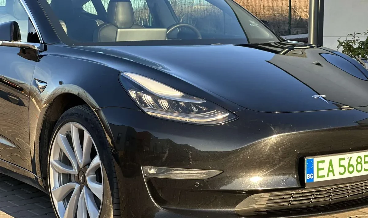Tesla Model 3, снимка 16 - Автомобили и джипове - 54429744