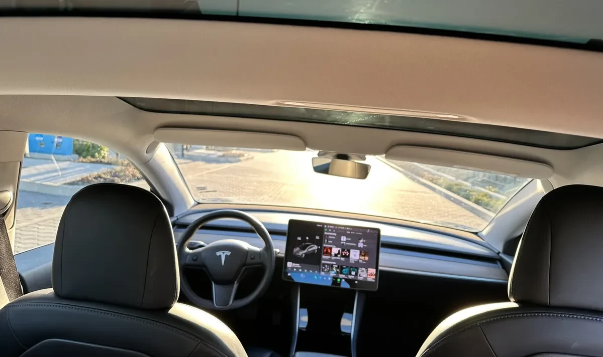 Tesla Model 3, снимка 6 - Автомобили и джипове - 54429744