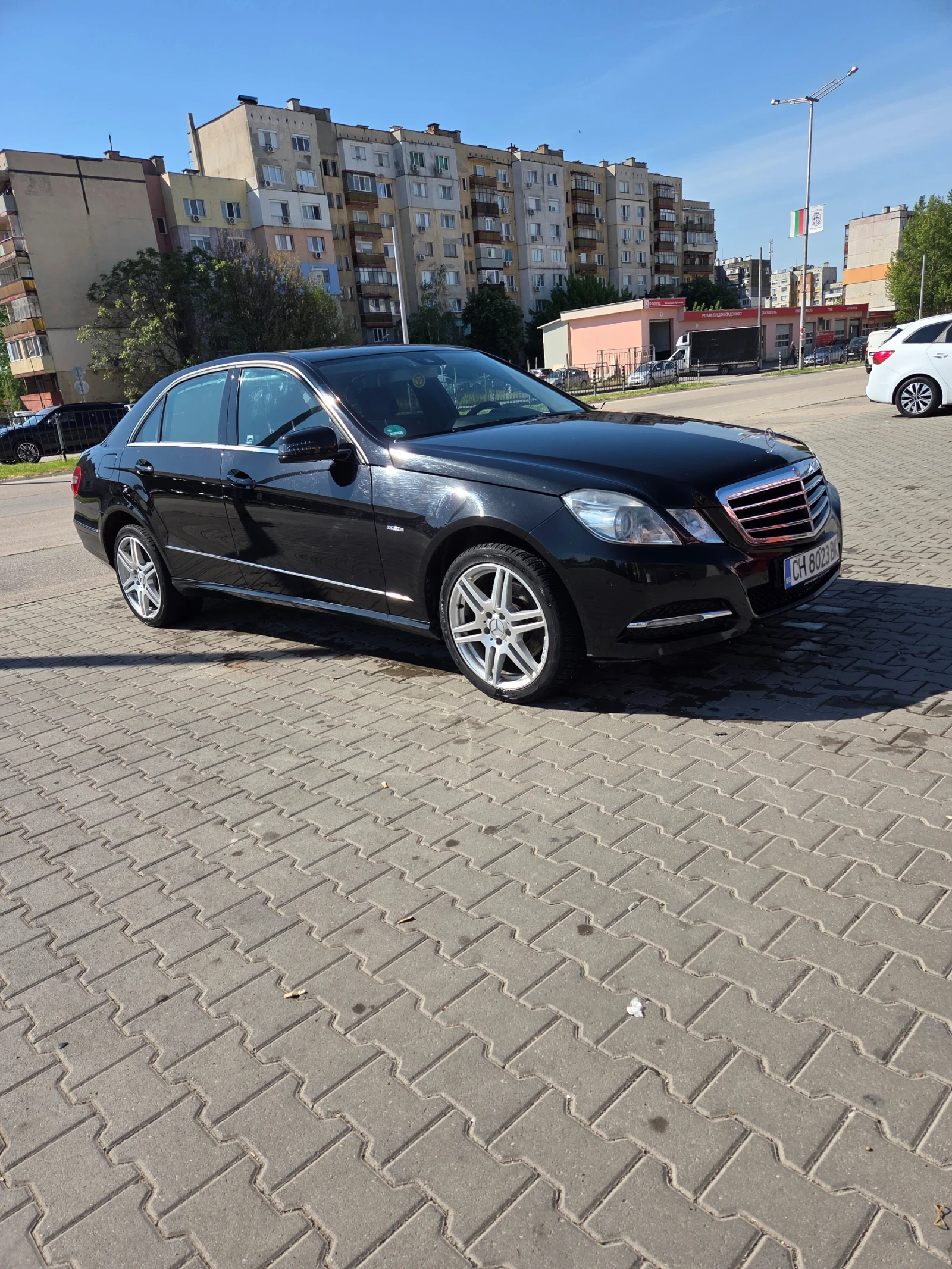 Mercedes-Benz E 350, снимка 9 - Автомобили и джипове - 54440266