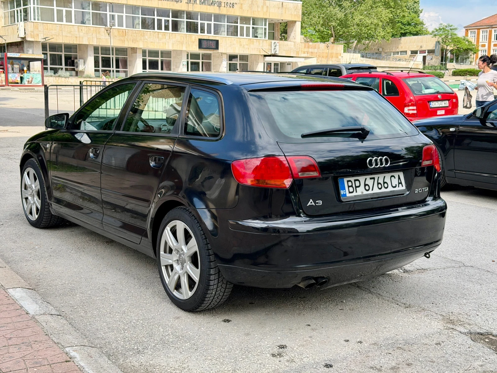 Audi A3 2.0 TDI, снимка 3 - Автомобили и джипове - 54661405