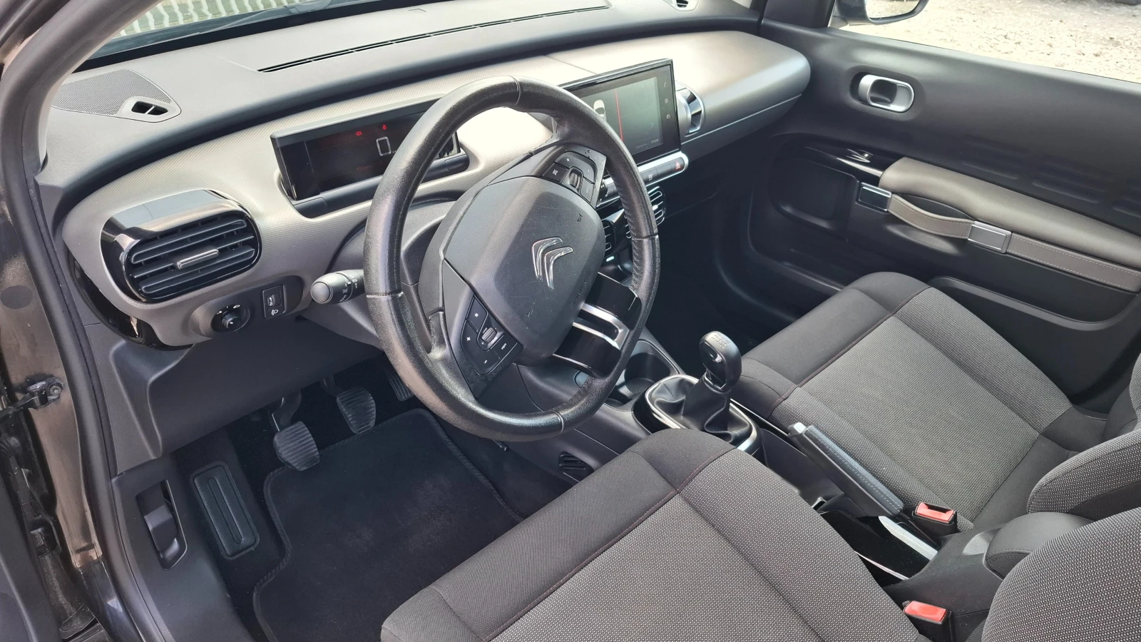 Citroen C4 Cactus 1.6HDI 77000км.ФЕЙСЛИФТ , снимка 7 - Автомобили и джипове - 54767614