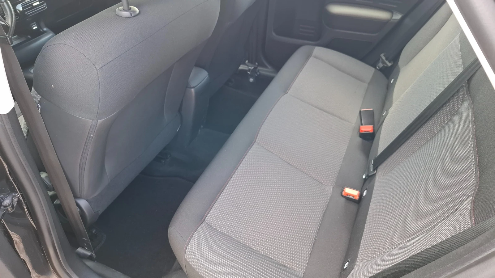 Citroen C4 Cactus 1.6HDI 77000км.ФЕЙСЛИФТ , снимка 9 - Автомобили и джипове - 54767614