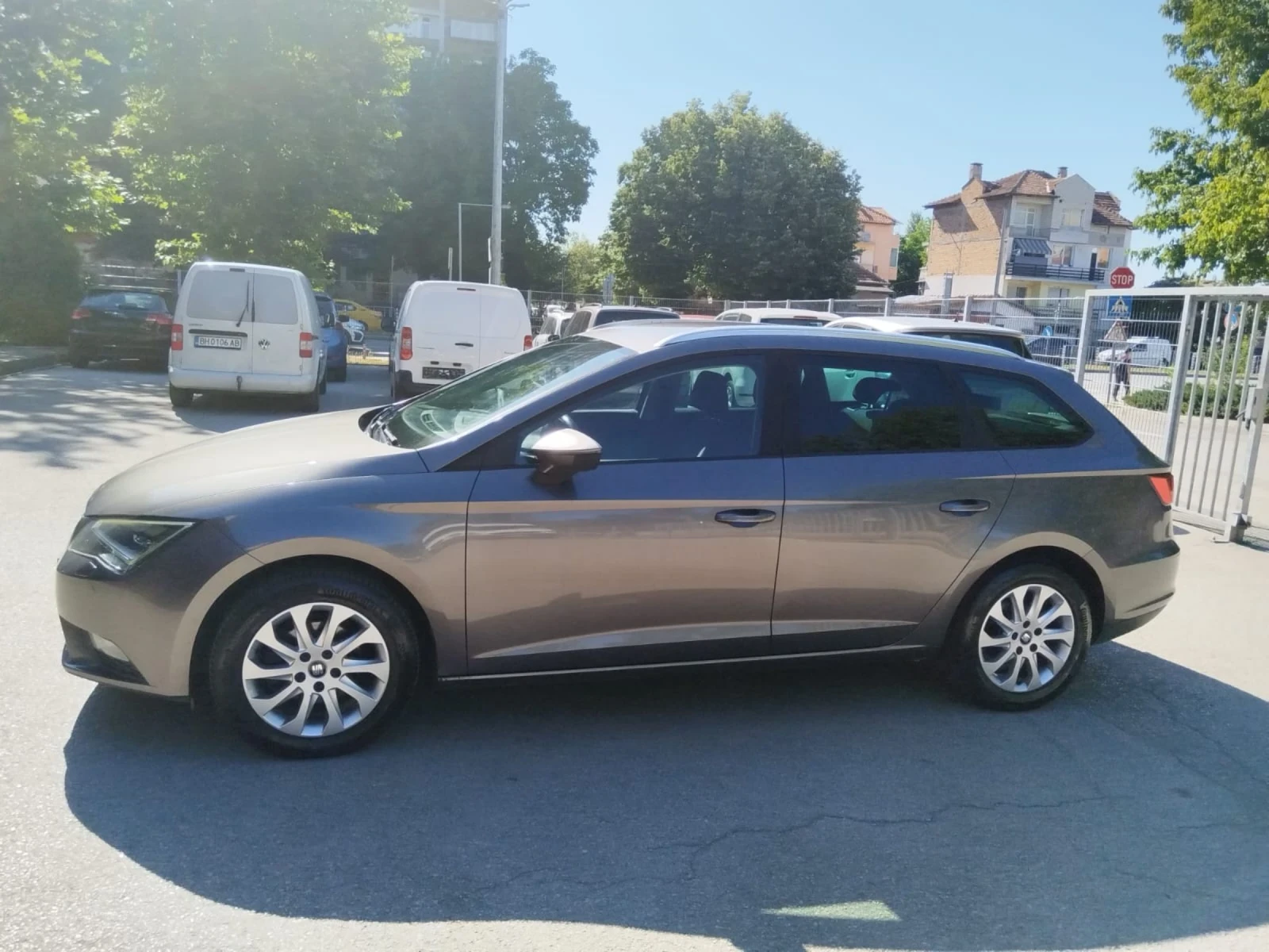 Seat Leon НОВ ВНОС , снимка 4 - Автомобили и джипове - 54932933