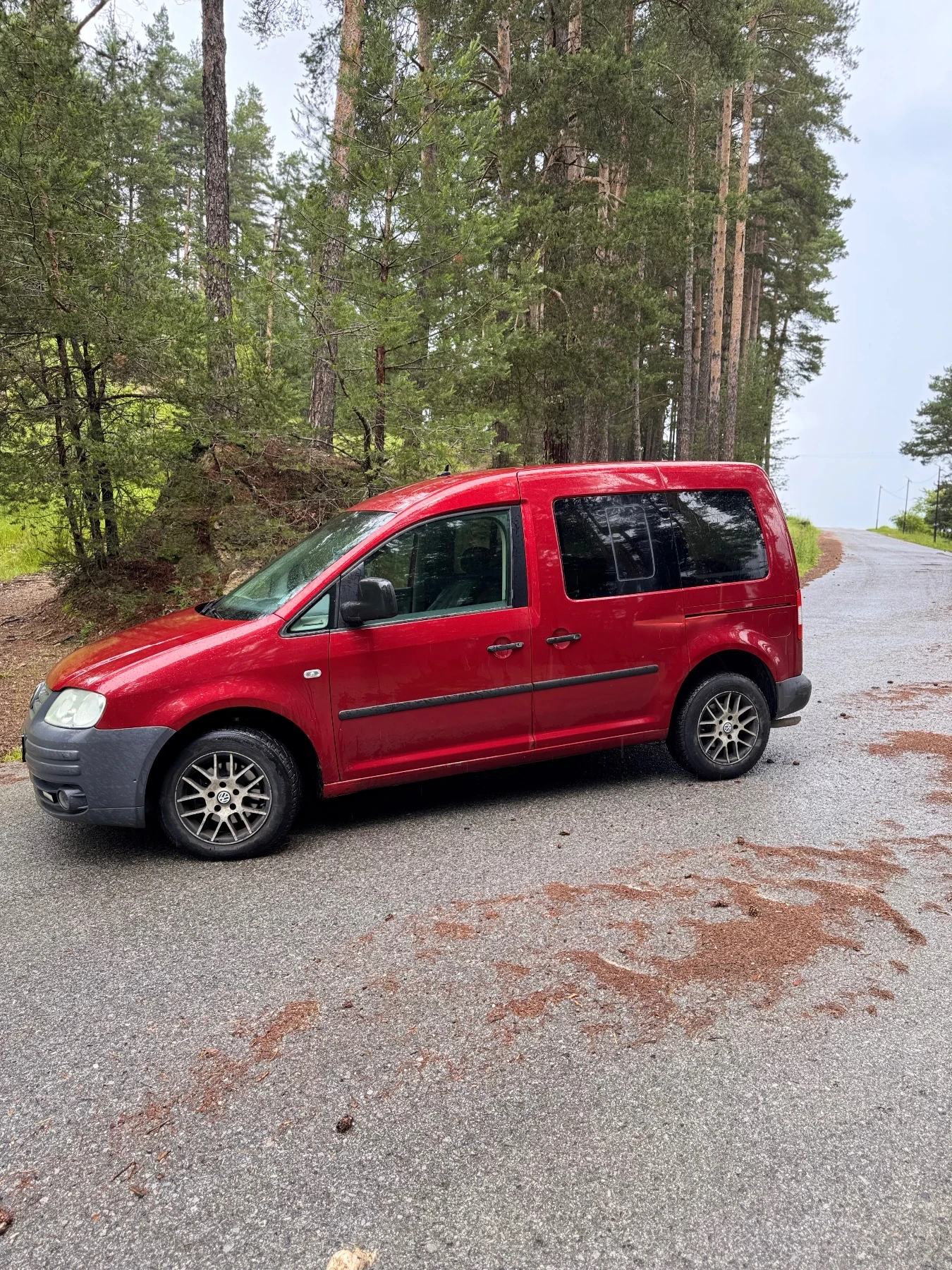 VW Caddy, снимка 4 - Автомобили и джипове - 55018552