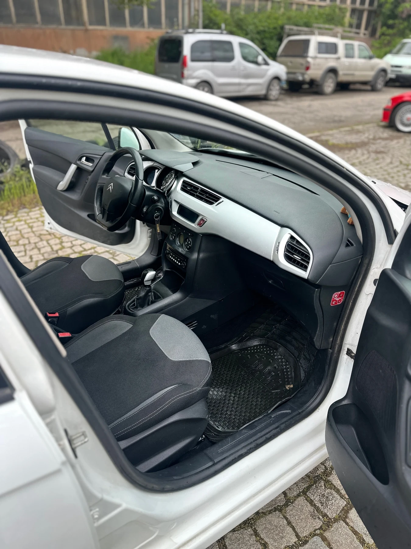 Citroen C3 1.4 hdi, снимка 7 - Автомобили и джипове - 55160781