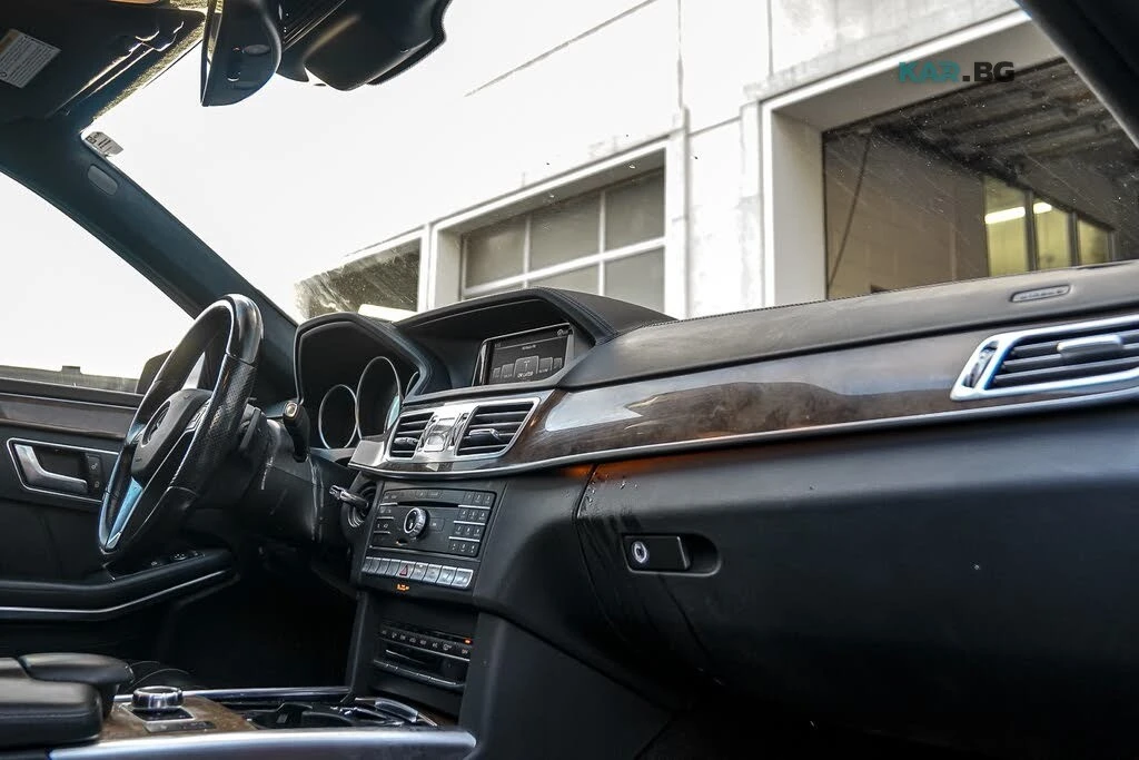 Mercedes-Benz E 500 4MATIC * ��������� * ���������� * (���� �� ��) | Mobile.bg � ����������� 10