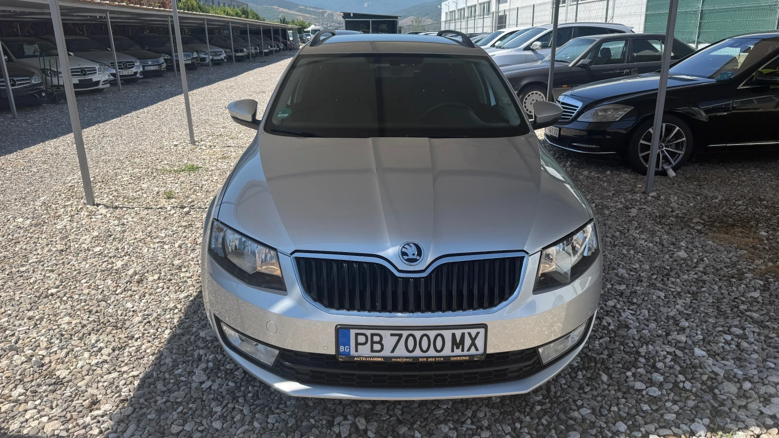 Skoda Octavia 1.6 TDI , снимка 2 - Автомобили и джипове - 55485674