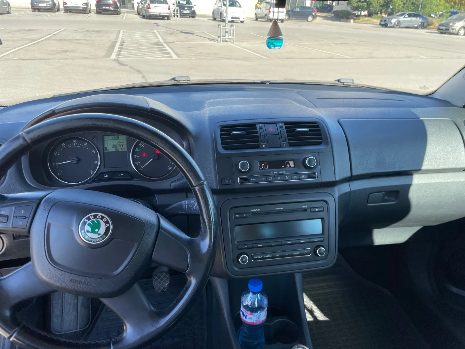 Skoda Fabia, снимка 10 - Автомобили и джипове - 55681759