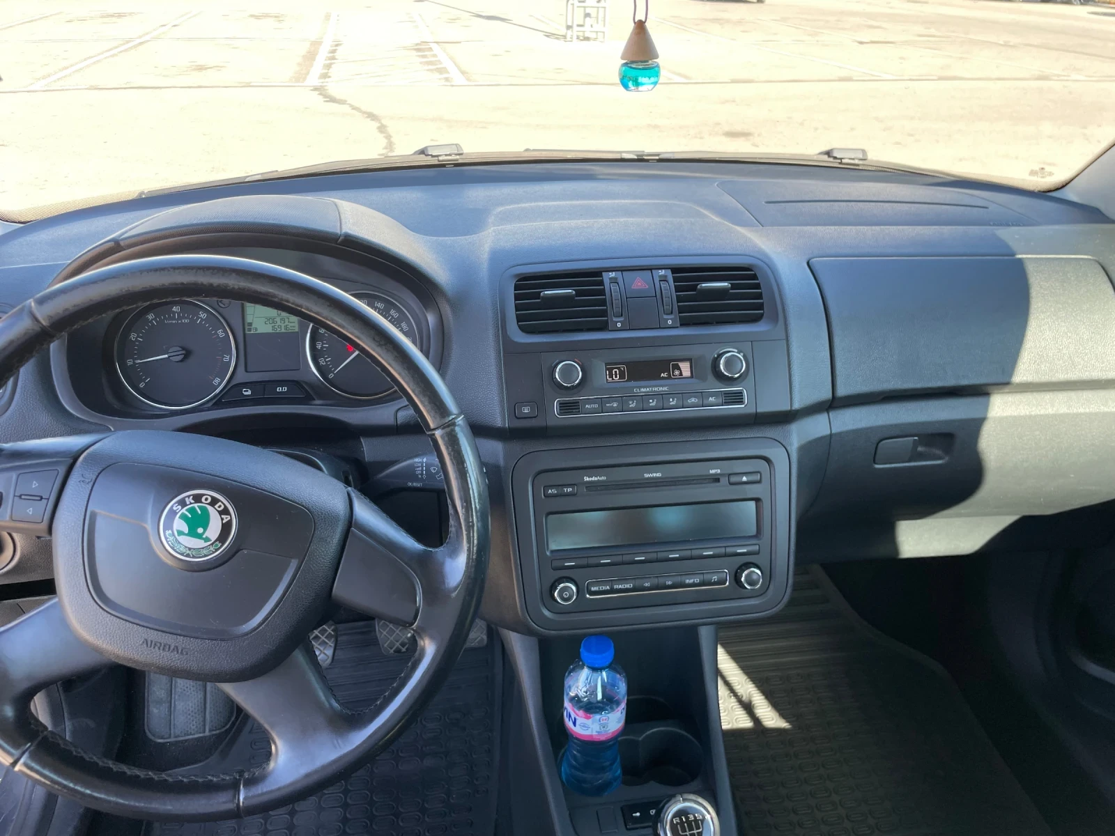Skoda Fabia, снимка 11 - Автомобили и джипове - 55681759
