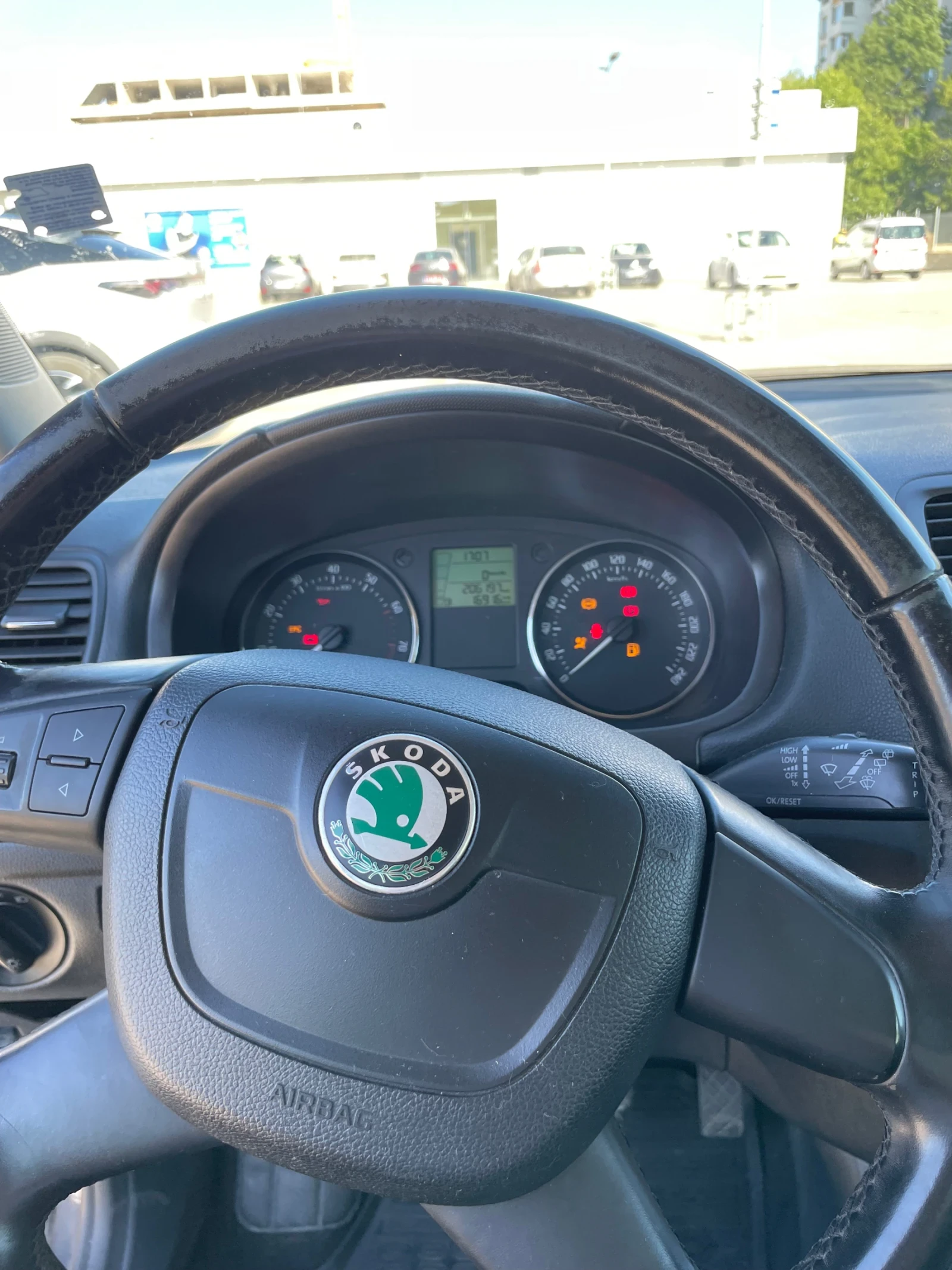 Skoda Fabia, снимка 7 - Автомобили и джипове - 55681759
