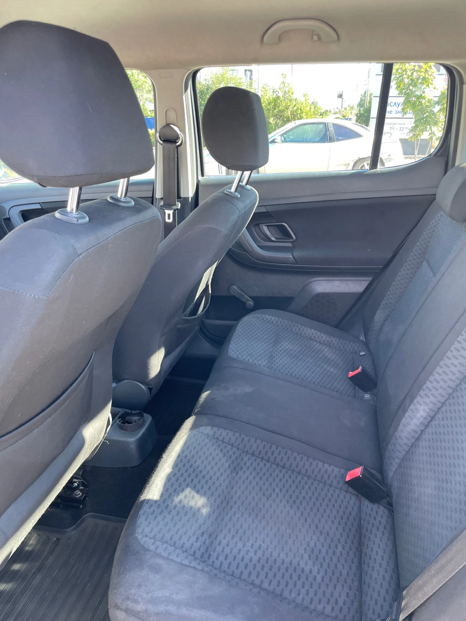 Skoda Fabia, снимка 14 - Автомобили и джипове - 55681759