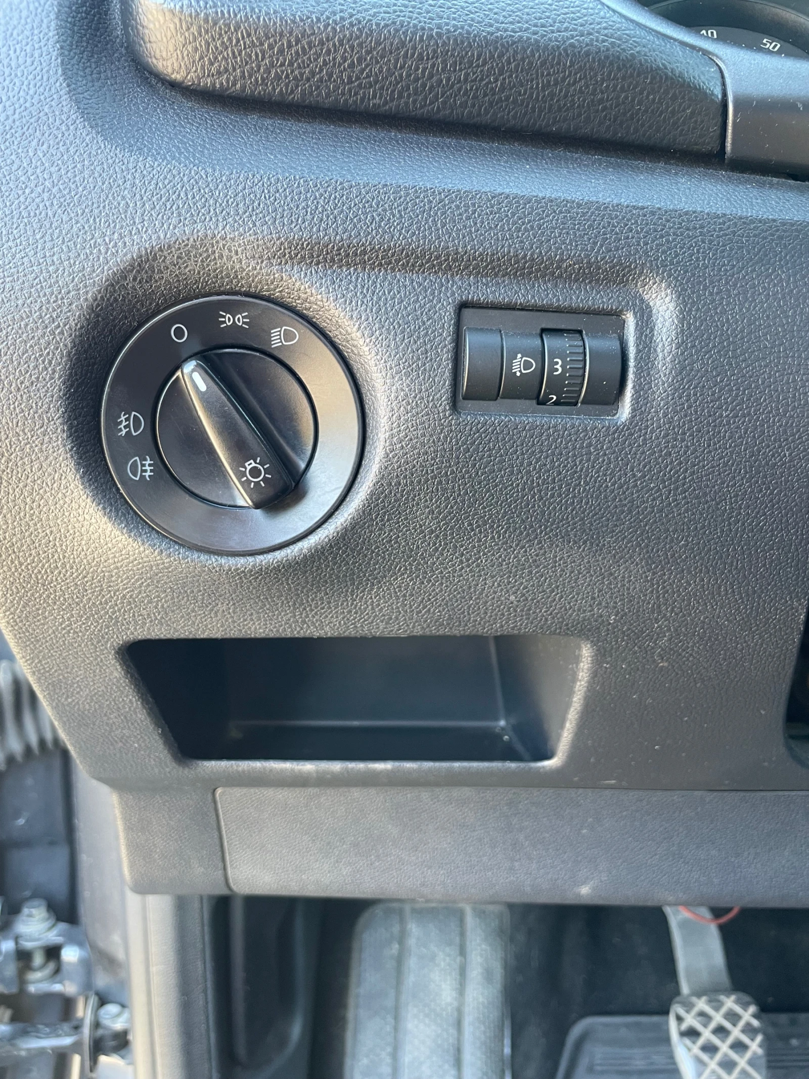Skoda Fabia, снимка 8 - Автомобили и джипове - 55681759