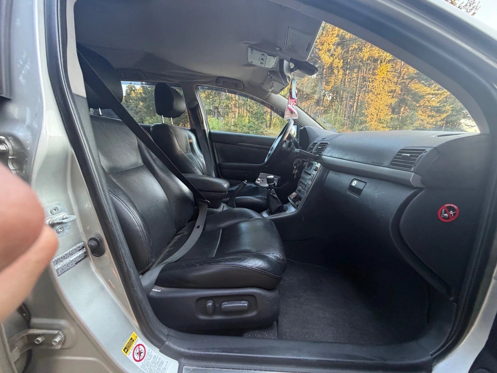 Toyota Avensis, снимка 9 - Автомобили и джипове - 55791743