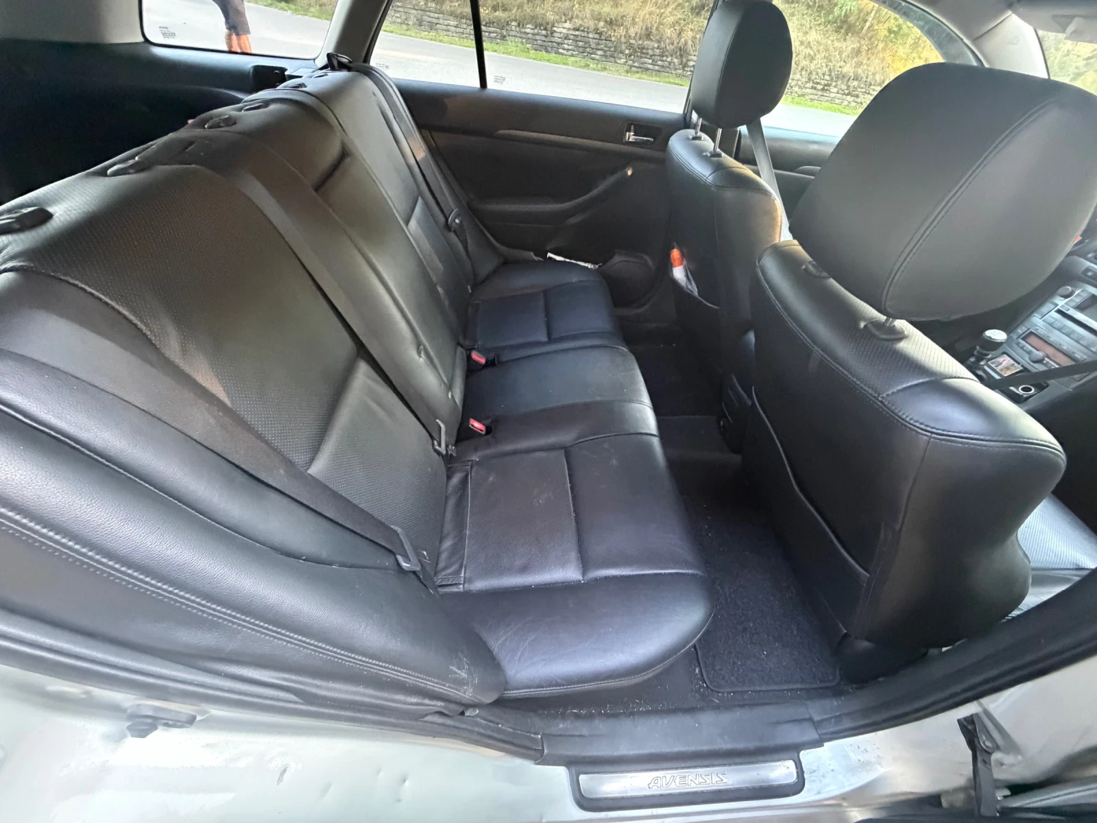 Toyota Avensis, снимка 7 - Автомобили и джипове - 55791743