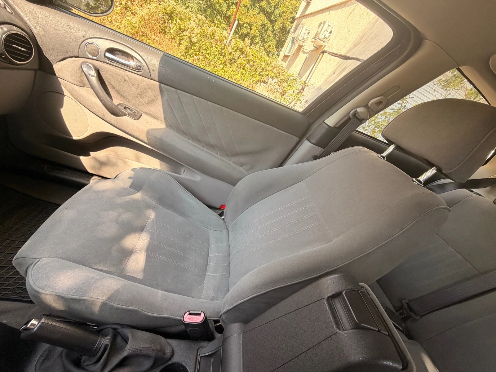 Alfa Romeo 147, снимка 13 - Автомобили и джипове - 55803573