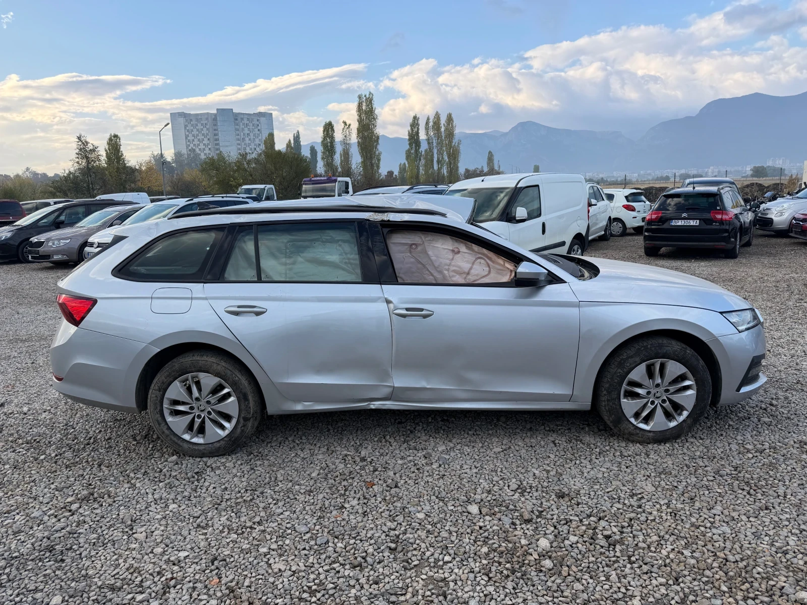 Skoda Octavia 2.0TDI-150PS-DSG-4X4 | Mobile.bg � ����������� 4
