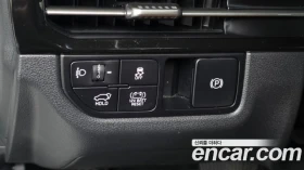 Kia Sportage Hybrid 4x4| КАМЕРА| DIST| ОБДУХ| ПОДГРЕВ НА ВОЛАНА, снимка 12
