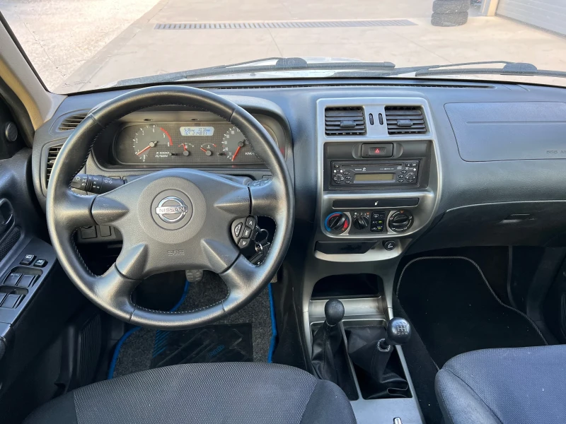 Nissan Terrano 2.7 -125кс, снимка 11 - Автомобили и джипове - 47836557