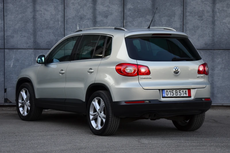 VW Tiguan 2.0 TDI AVTOMAT, снимка 6 - Автомобили и джипове - 51671593