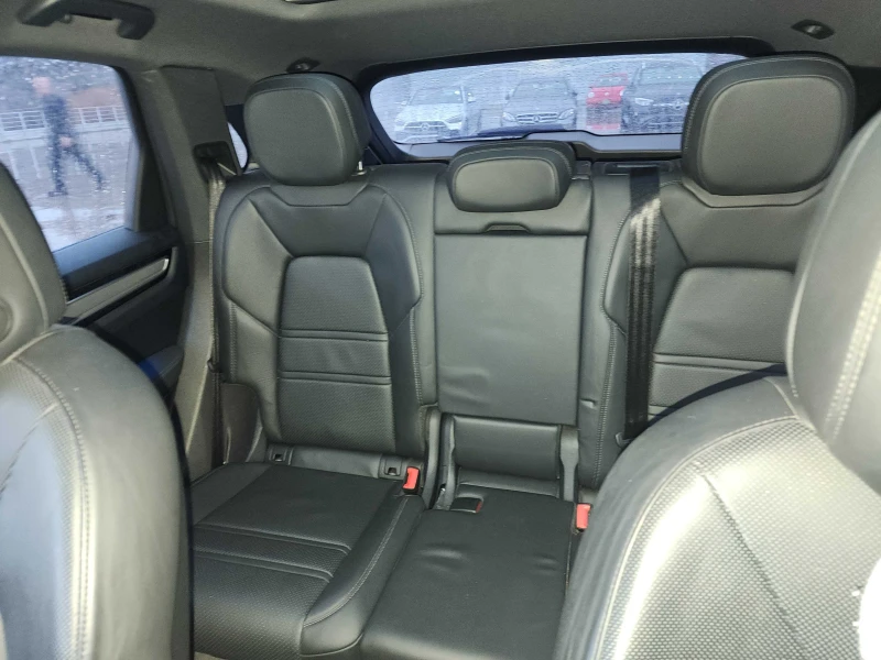 Porsche Cayenne S* FACELIFT* 360КАМЕРА* LANE* ASSIST* ДИСТРОНИК* , снимка 13 - Автомобили и джипове - 52835490