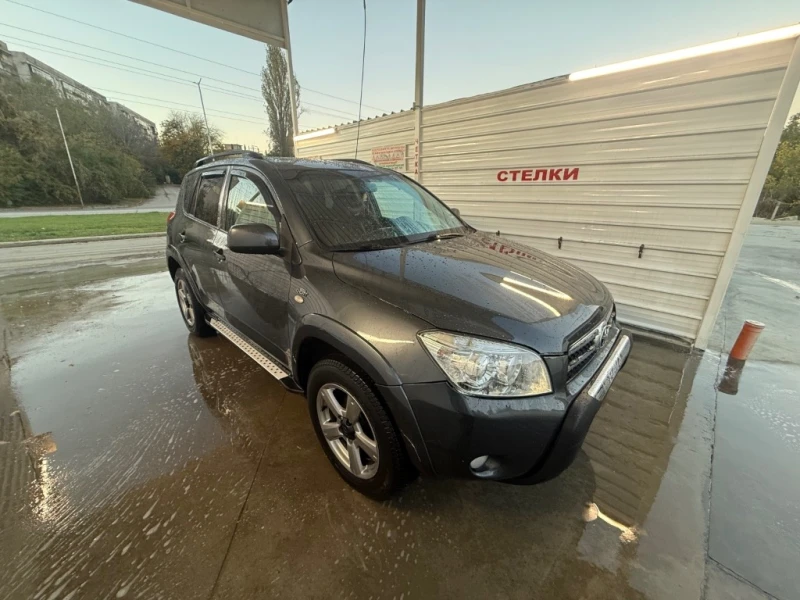 Toyota Rav4 2.2 dcat, снимка 3 - Автомобили и джипове - 53279906